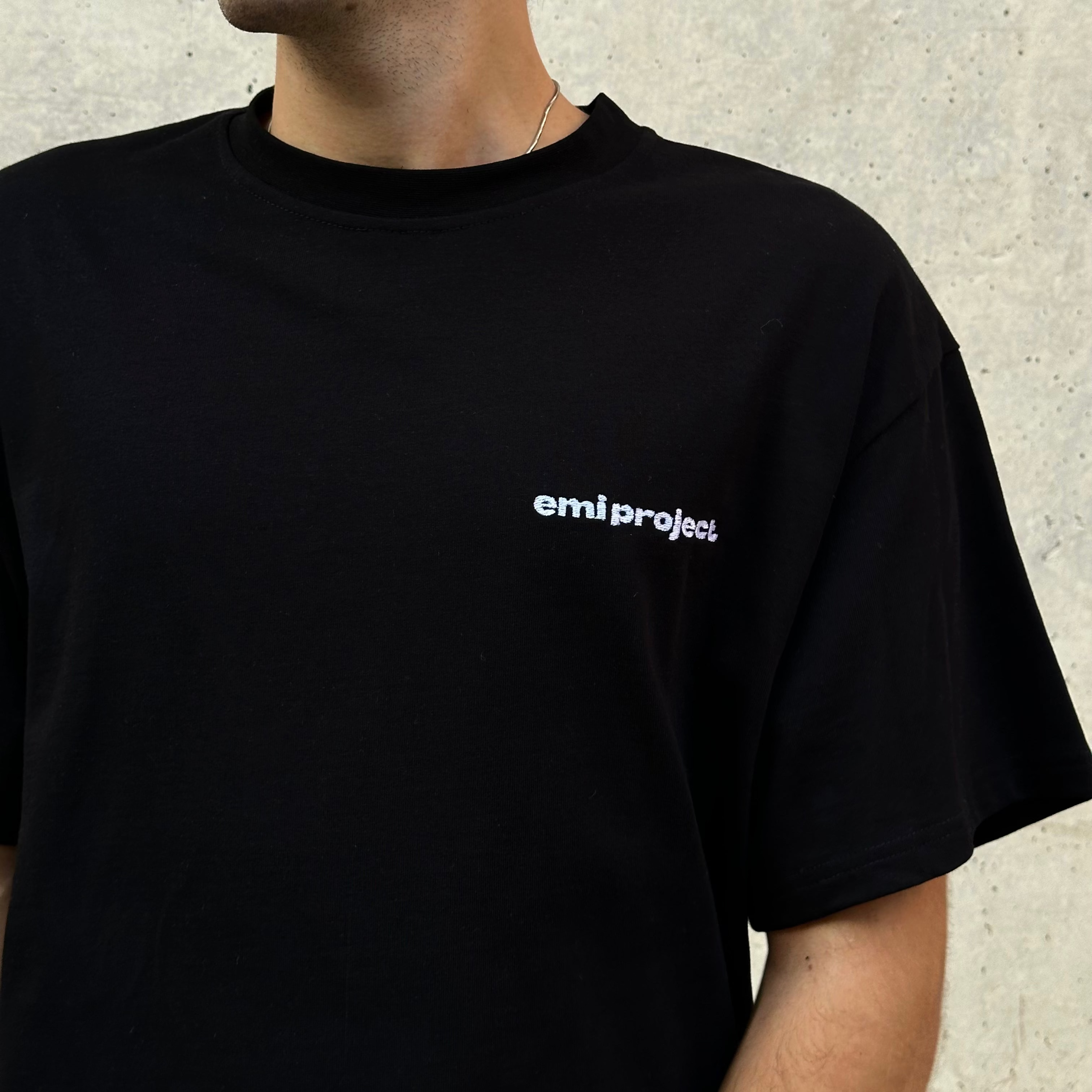 emiproject black t-shirt