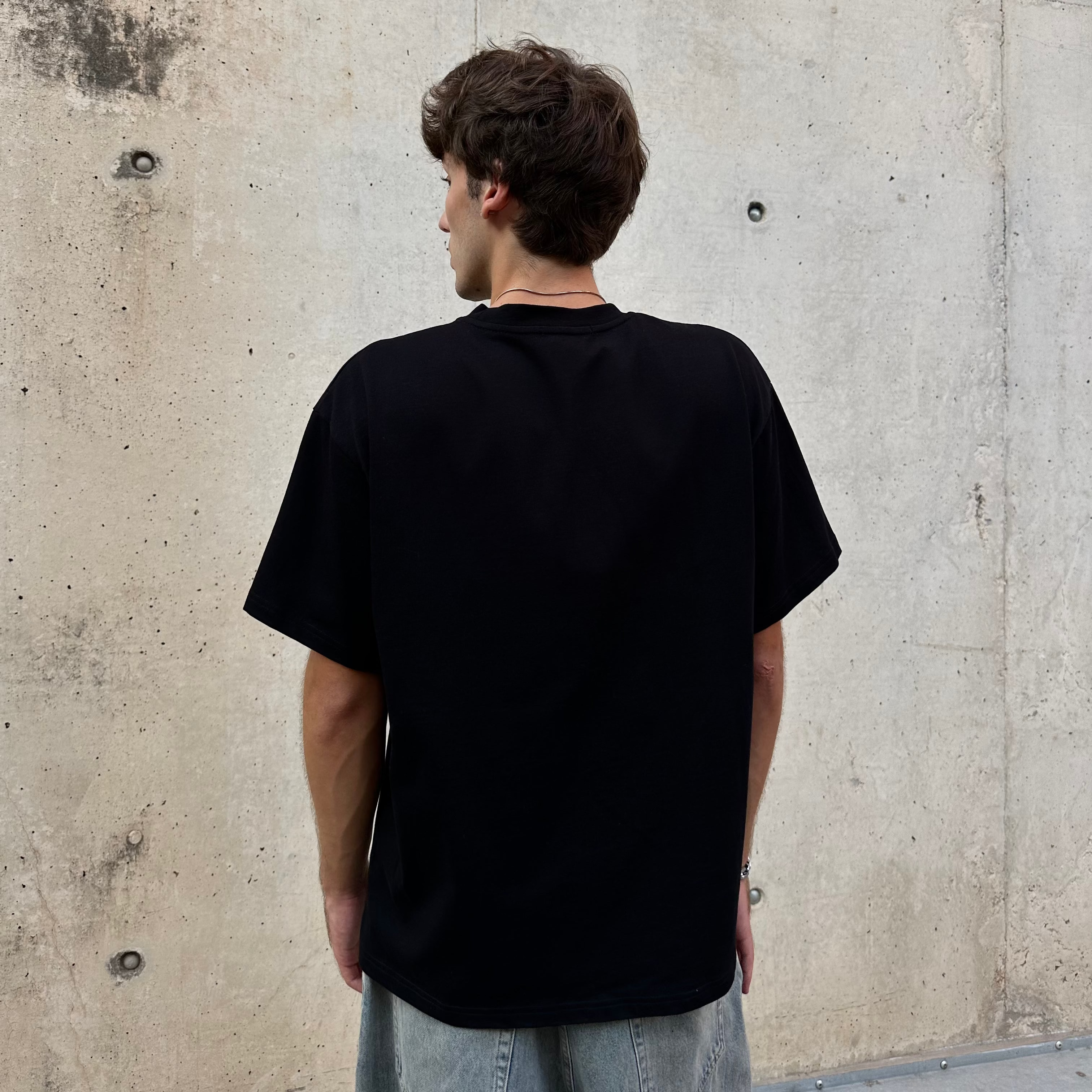 emiproject black t-shirt